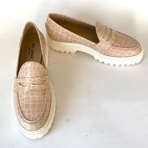 Jon Josef Loafer Sz 38.5 US 8 Taupe Beige Leather Chunky Lug Sole Croc Emboss